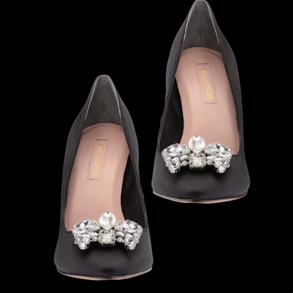 🆕Luxe Black Satin Pump w/Embellished Vamp - Picture 3 of 10